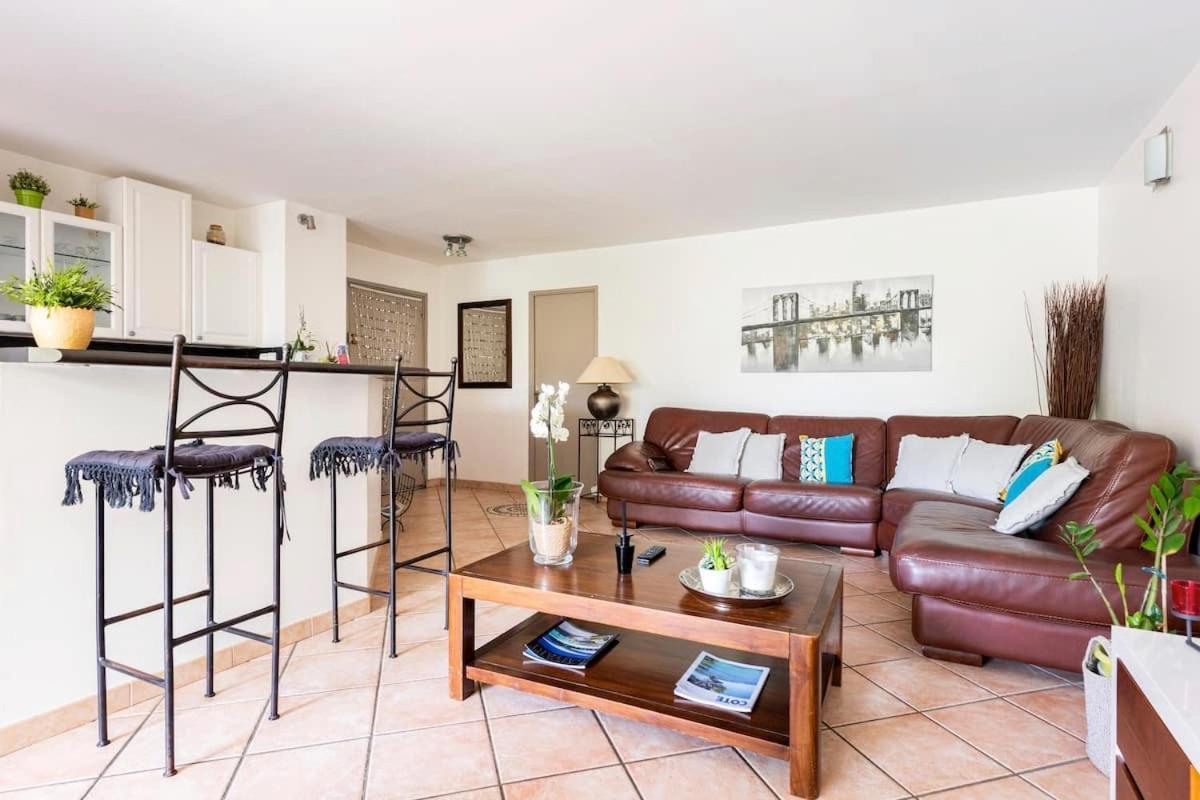 Cassis, Appartement 3 Chambres Avec Terrasse Esterno foto