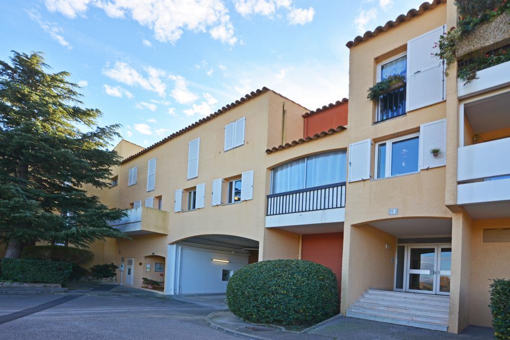 Cassis, Appartement 3 Chambres Avec Terrasse Esterno foto