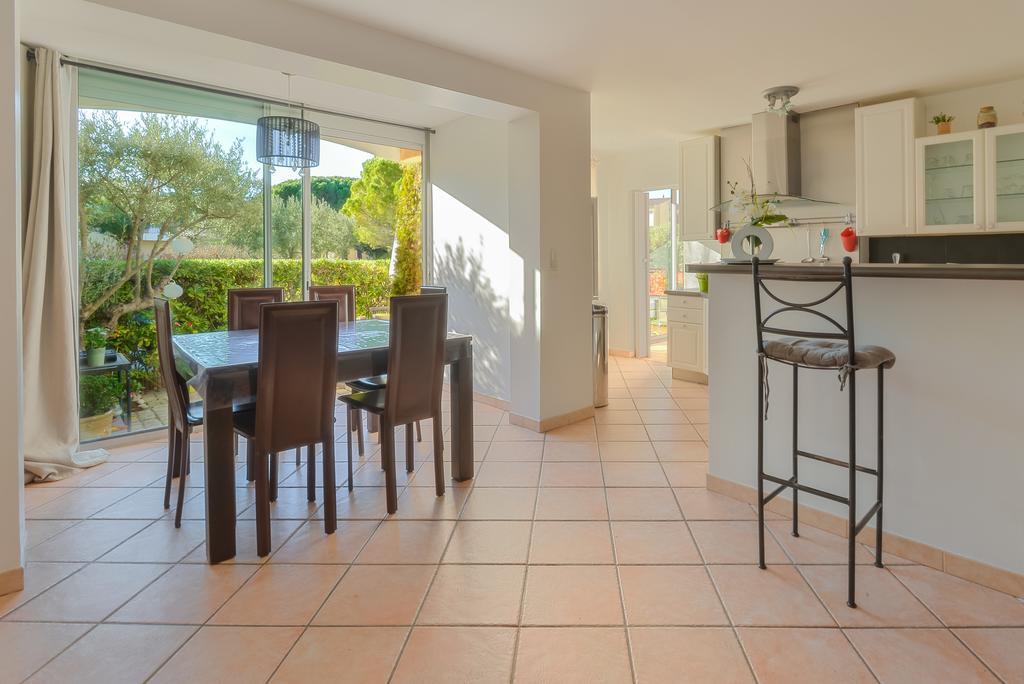 Cassis, Appartement 3 Chambres Avec Terrasse Esterno foto